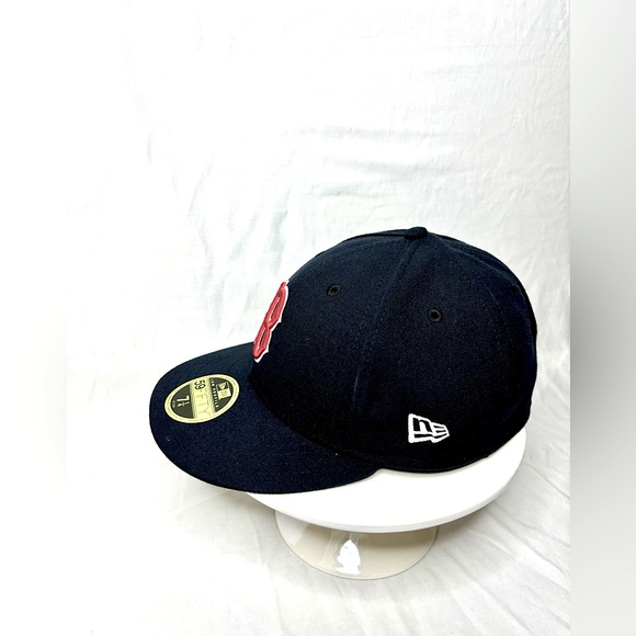 Boston Red Sox New Era 59FIFTY Authentic MLB Collection Cap - Picture 2 of 6